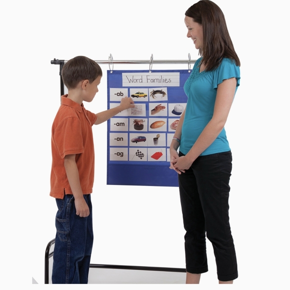 Carson-Dellosa Educational Pocket Chart with storage pocket - Picture 2 of 5